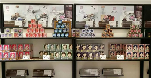 藥店貨架陳列設(shè)計